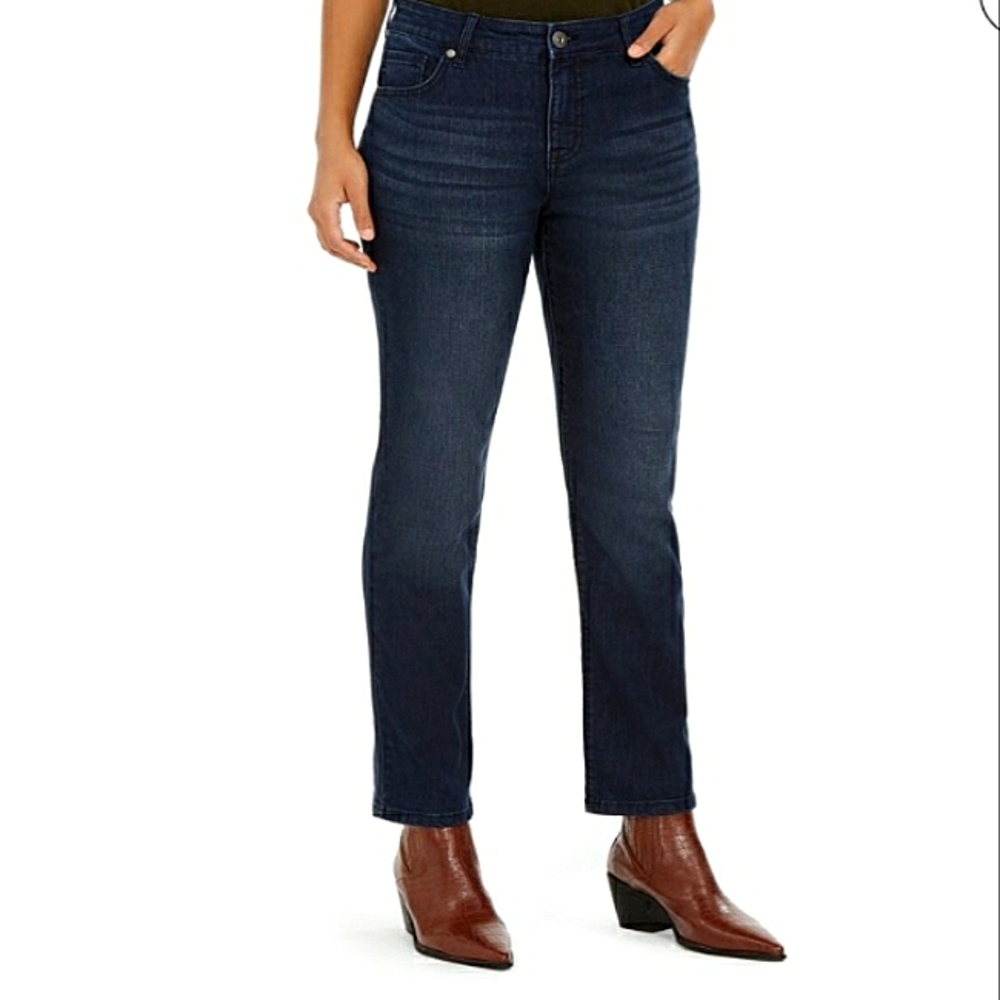 NWT Style & Co Plus Sz Mid Rise Straight Leg Jeans